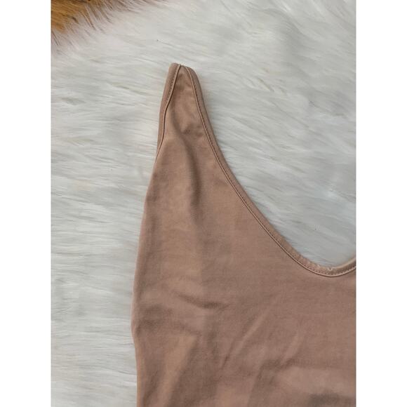 Lulu’s Blush Pink Super Soft Sleeveless Thong Bodysuit Small - Picture 2 of 10